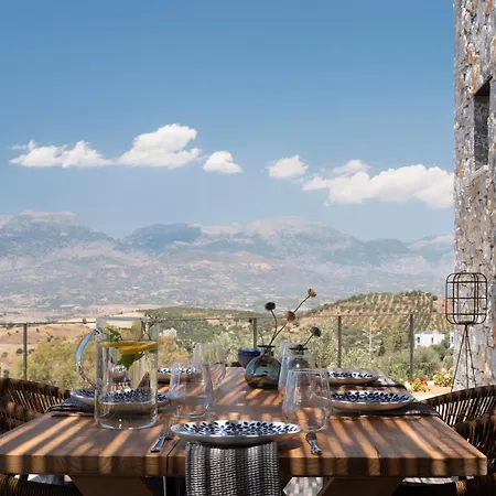 Askianos Luxury - An Oasis Of Harmony & Elegance *